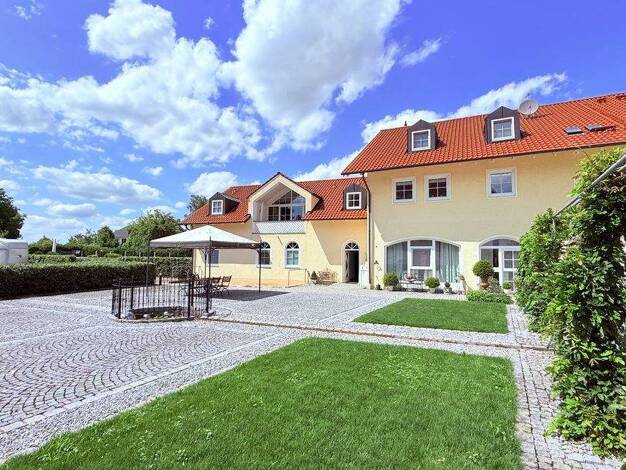 Maisonette zur Miete 985 € 3 Zimmer 109,3 m² frei ab sofort Alter Pfarrhof 1 Pleiskirchen 84568
