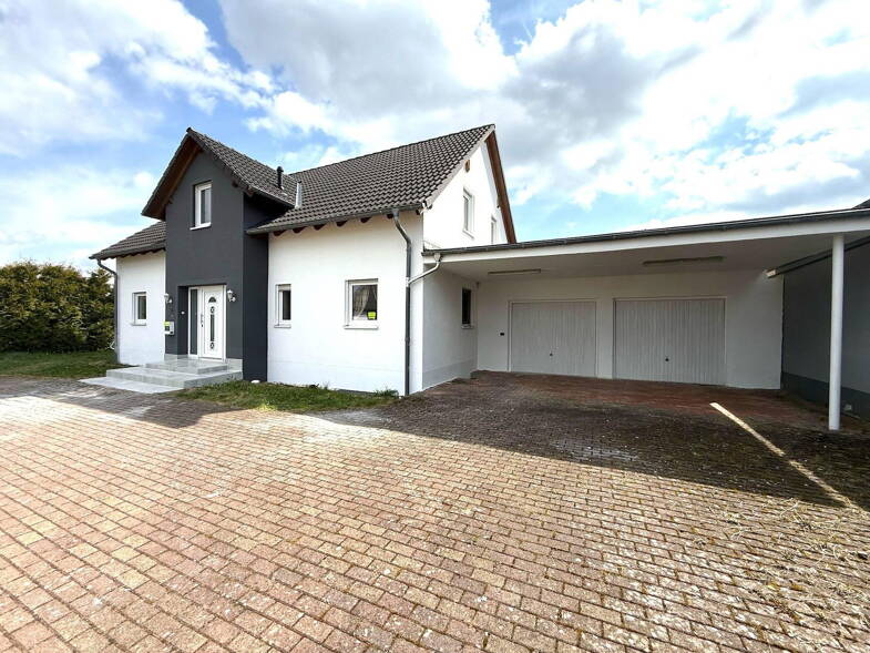 Einfamilienhaus zum Kauf provisionsfrei 318.000 € 7 Zimmer 205 m² 1.124 m² Grundstück Birkenstr. 4 Großlittgen 54534