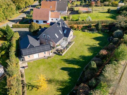 Haus zum Kauf - Erstbezug 690.000 € 8 Zimmer 156 m² 2.437 m² Grundstück frei ab 31.12.2026 Süderbrarup 24392