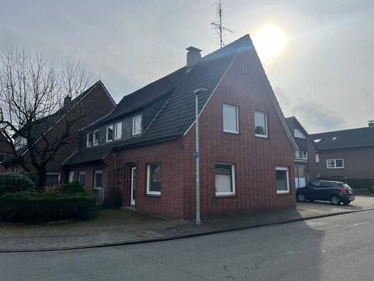 Einfamilienhaus zum Kauf 189.900 € 7 Zimmer 135 m² 383,6 m² Grundstück Rhede 46414