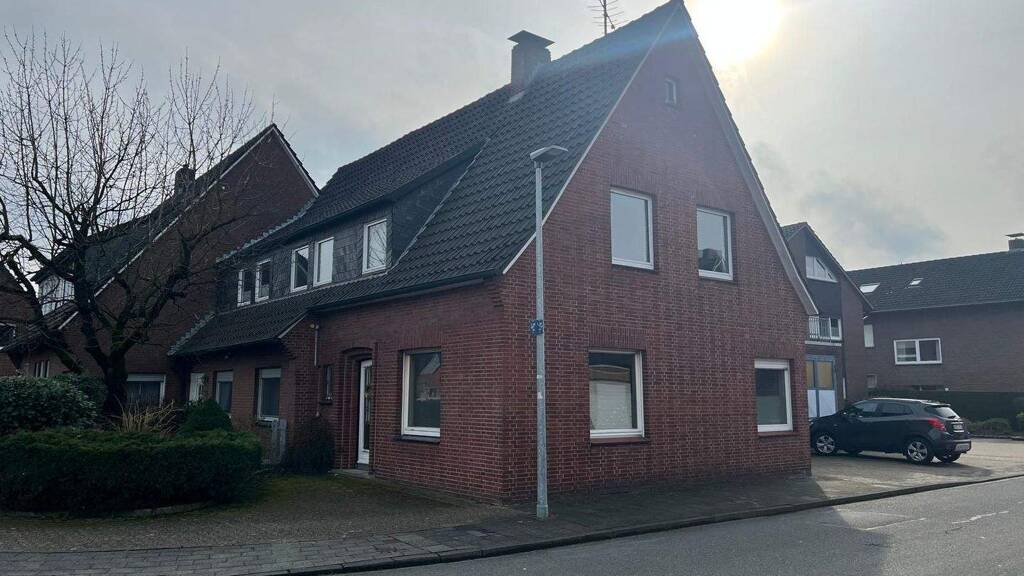 Einfamilienhaus zum Kauf 189.900 € 7 Zimmer 135 m² 383,6 m² Grundstück Rhede 46414