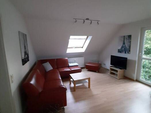 Wohnung zur Miete 750 € 2 Zimmer 64 m² Geschoss 2/3 frei ab sofort Büchenbach Erlangen 91056