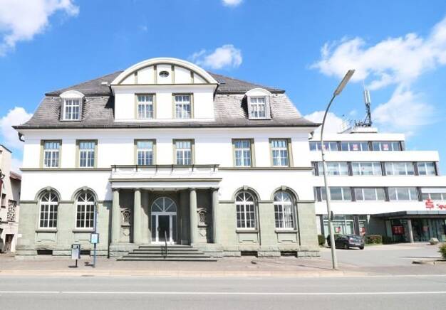 Wohnung zur Miete 968 € 5 Zimmer 149 m² 2. Geschoss frei ab sofort Erwitte Erwitte 59597