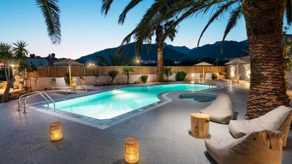 Hotel zum Kauf 1.300.000 € 2.000 m² Grundstück Kreta Koutsouras 720 55