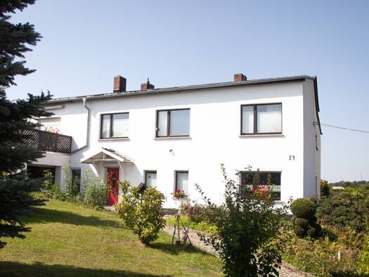 Doppelhaushälfte zum Kauf 198.000 € 3,5 Zimmer 125 m² 1.000 m² Grundstück Wartenbergsiedlung 29 Schmölln 04626