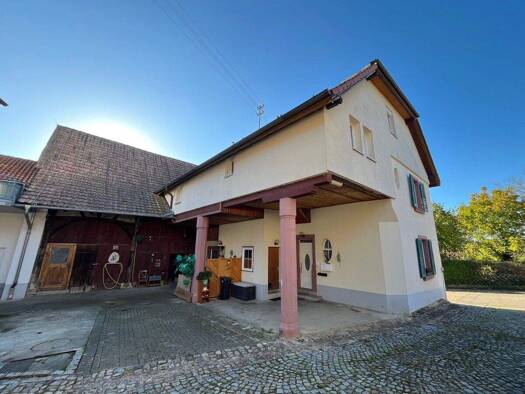 Bauernhaus zum Kauf 480.000 € 10 Zimmer 209 m² 942 m² Grundstück Tannenkirch Kandern 79400