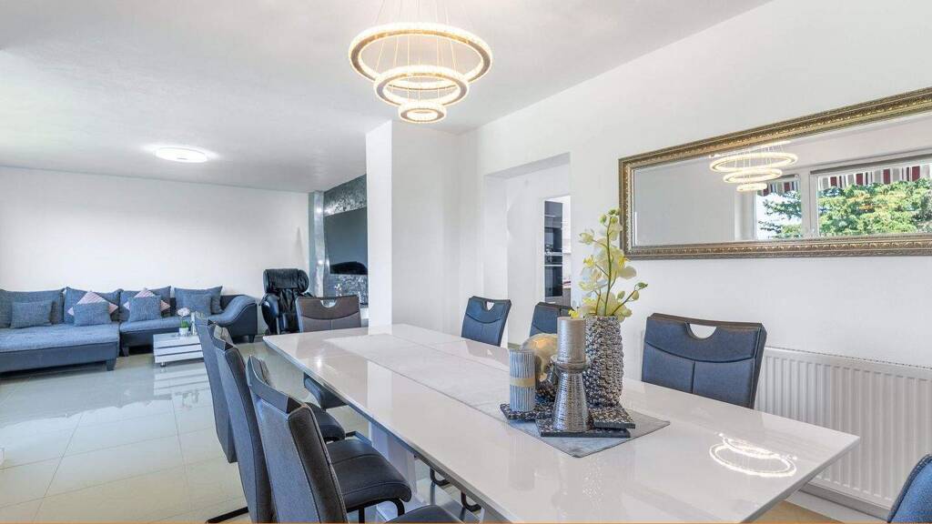 Maisonette zum Kauf 399.000 € 6 Zimmer 156,3 m² 4. Geschoss Traunreut 83301