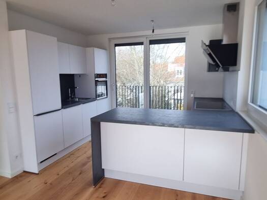 Penthouse zur Miete 2.700 € 3 Zimmer 140 m² Geschoss 1/2 frei ab 01.01.2026 Moosach München 80997