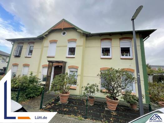 Mehrfamilienhaus zum Kauf provisionsfrei 299.000 € 8 Zimmer 212 m² 757 m² Grundstück Pries Pries 24159