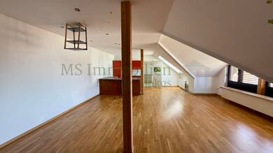 Wohnung zur Miete 650 € 2 Zimmer 69,5 m² Dachgeschoss, 3. Geschoss Lampertheim Lampertheim 68623
