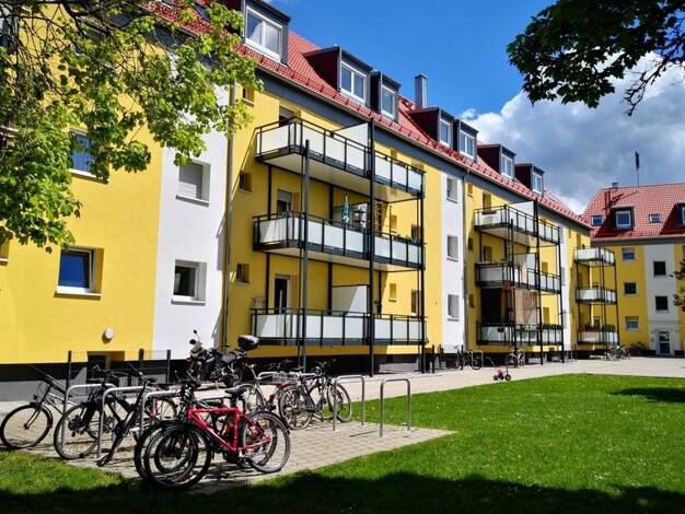 Wohnung zur Miete 1.028 € 3,5 Zimmer 79,1 m² Dachgeschoss frei ab 27.06.2025 Gentnerstraße 47 Spickel Augsburg 86161