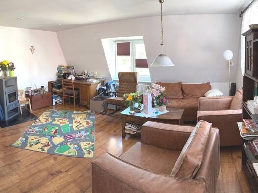 Reihenendhaus zum Kauf 89.900 € 7 Zimmer 210 m² 270 m² Grundstück Roßwein Roßwein 04741