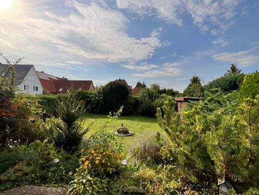 Mehrfamilienhaus zum Kauf 325.000 € 11 Zimmer 320 m² 652 m² Grundstück frei ab 01.04.2026 Lindhorst 31698
