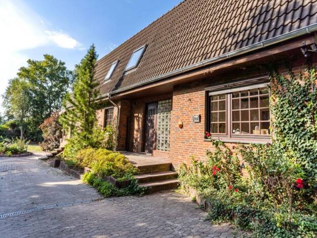 Mehrfamilienhaus zur Miete 2.200 € 7 Zimmer 250 m² 1.200 m² Grundstück Worpswede Worpswede 27726