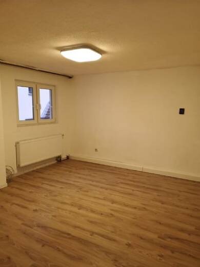 Wohnung zur Miete 500 € 2,5 Zimmer 45 m² 1. Geschoss frei ab sofort Pegnitzstraße 7 Rückersdorf Rückersdorf 90607