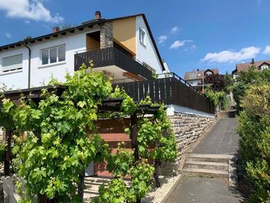 Haus zur Miete 1.500 € 3,5 Zimmer 150 m² 296 m² Grundstück Eibelstadt 97246
