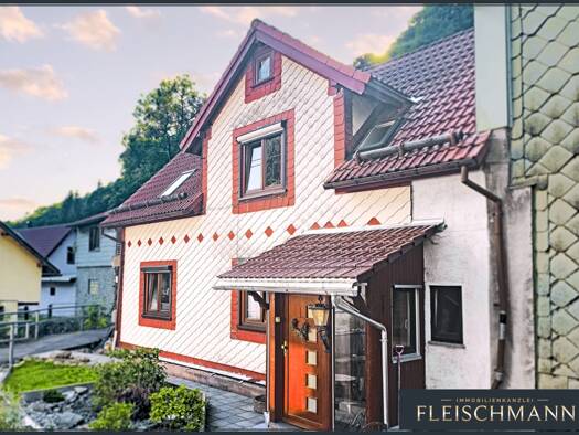 Doppelhaushälfte zur Miete 800 € 5 Zimmer 110 m² 2.803 m² Grundstück Goldlauter Suhl 98528