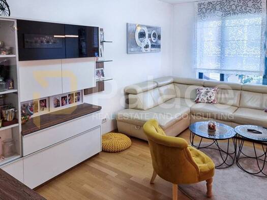 Wohnung zur Miete - Erstbezug 2.950 € 5 Zimmer 306 m² Geschoss 2/8 Zagreb 10000
