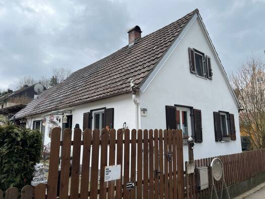 Einfamilienhaus zum Kauf 249.000 € 4,5 Zimmer 100 m² 200 m² Grundstück frei ab 01.11.2026 Binswangen 86637