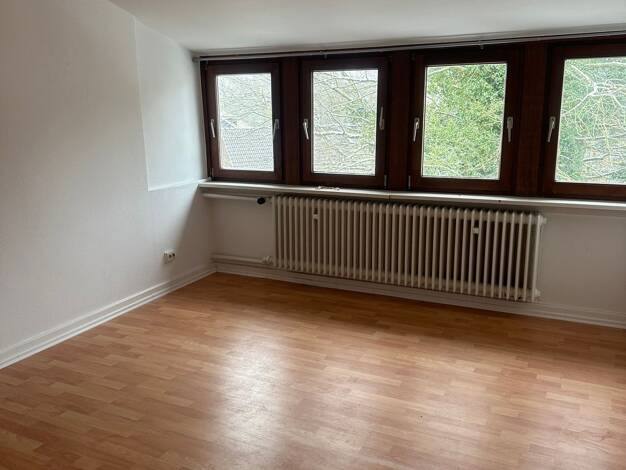 Wohnung zur Miete 414 € 2,5 Zimmer 55,9 m² Dachgeschoss, 3. Geschoss frei ab sofort Hohe Luft 2 Itzehoe 25524