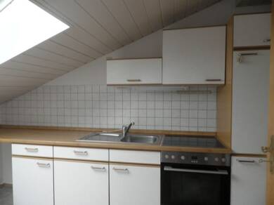Wohnung zur Miete 496 € 2 Zimmer 62 m² Dachgeschoss, 2. Geschoss frei ab sofort Würding Bad Füssing 94072