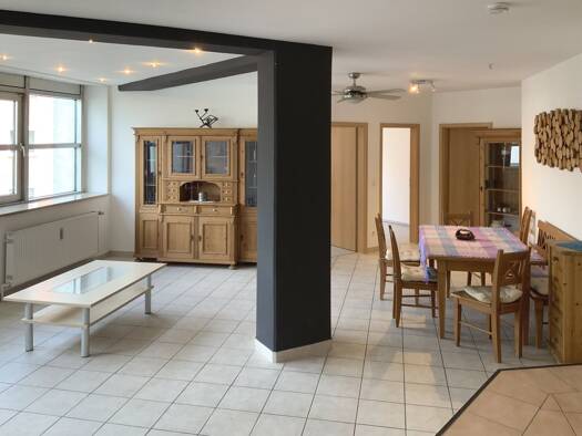 Wohnung zum Kauf 245.000 € 4 Zimmer 116 m² Weiden 92637