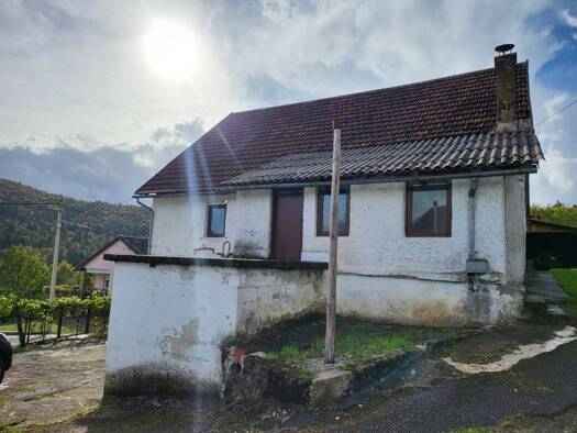 Haus zum Kauf 65.000 € 3 Zimmer 216 m² Lukovdol, Vrbovsko Vrbovsko