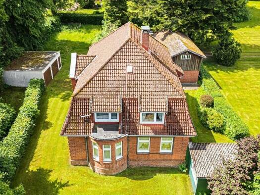 Einfamilienhaus zum Kauf 319.000 € 7 Zimmer 178 m² 2.007 m² Grundstück Schönwalde Schönwalde am Bungsberg 23744