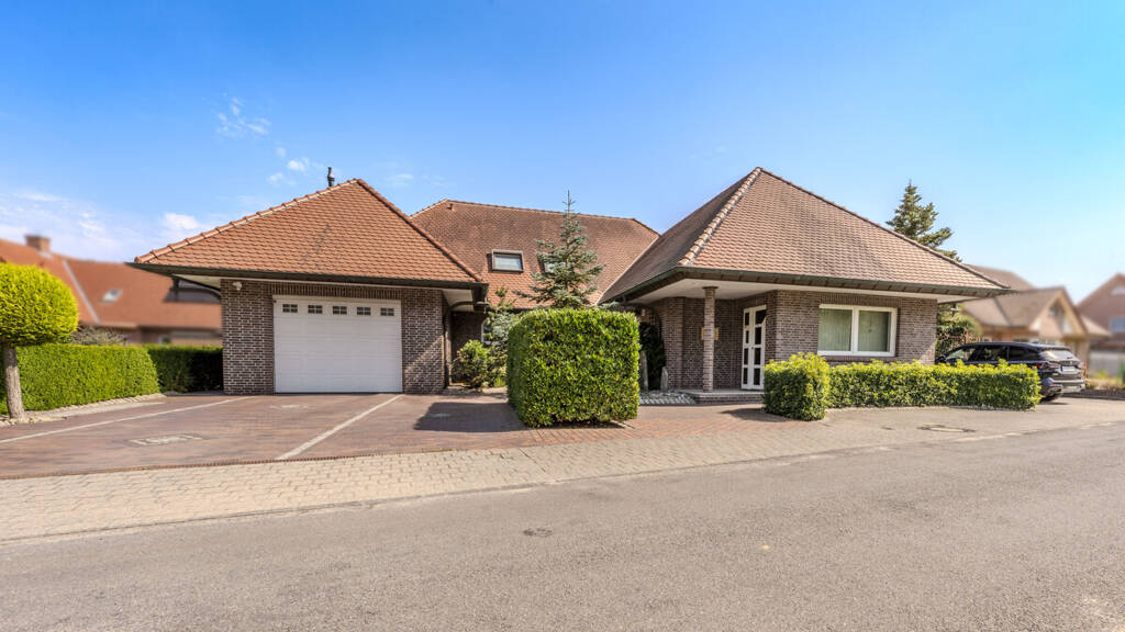 Einfamilienhaus zum Kauf 577.000 € 270 m² 829 m² Grundstück Geeste Geeste / Dalum 49744