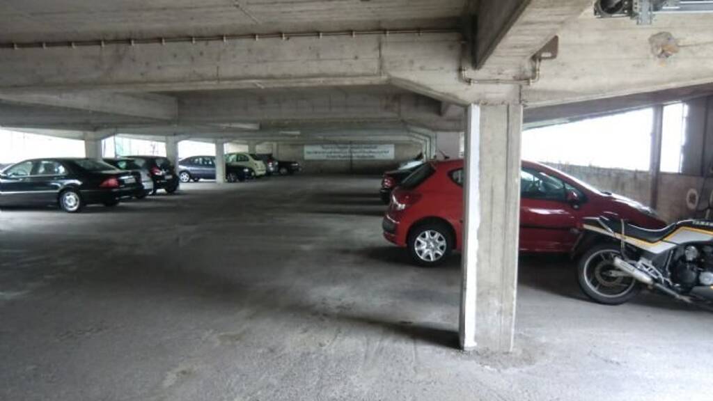 Parkhaus zur Miete provisionsfrei 71,40 € Deichstraße 29 a Mitte Bremerhaven 27568