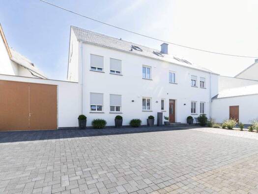 Wohnung zur Miete - Erstbezug 990 € 3 Zimmer 93 m² frei ab sofort Leiwen 54340