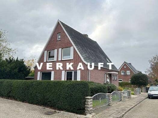 Einfamilienhaus zum Kauf 239.000 € 6 Zimmer 150 m² 440 m² Grundstück Attenastraße 4 Norden 26506