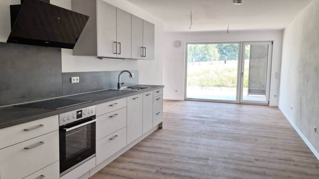 Wohnung zur Miete 1.060 € 3 Zimmer 93 m² Geschoss 1/3 frei ab 01.03.2026 Bäckerreut Bäckerreut Tiefenbach 94113