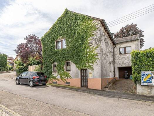 Mehrfamilienhaus zum Kauf 349.000 € 8 Zimmer 236 m² 477 m² Grundstück Ruit Bretten / Ruit 75015