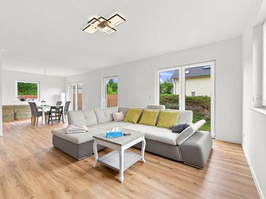 Einfamilienhaus zum Kauf 1.080.000 € 6 Zimmer 171 m² 542 m² Grundstück frei ab sofort Blankenburg Pankow 13129