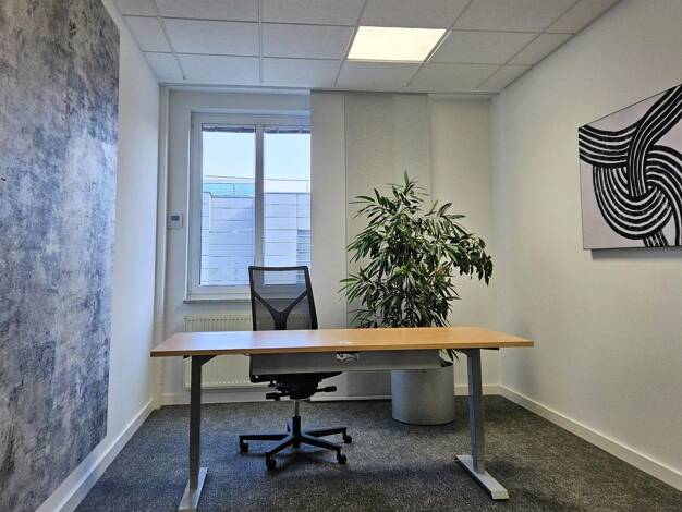 Bürofläche zur Miete provisionsfrei 460 € 26 m² Bürofläche Carl-Zeiss-Ring Ismaning Ismaning 85737