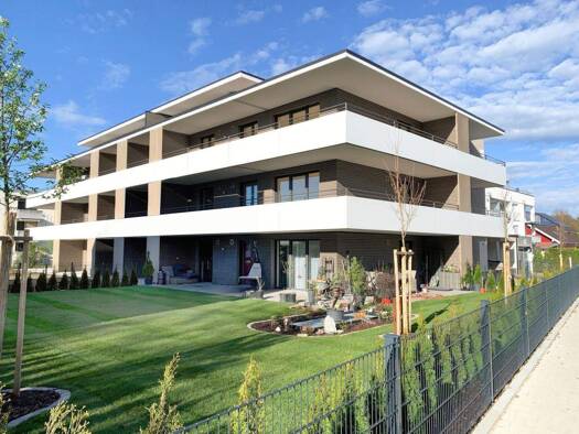 Wohnung zum Kauf - Erstbezug provisionsfrei 423.000 € 3 Zimmer 73,2 m² EG Richard-Strauß-Straße 8 Freilassing 83395