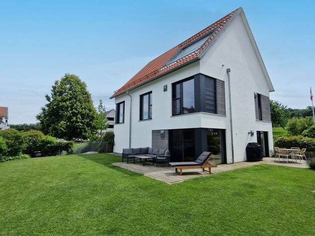 Einfamilienhaus zum Kauf 2.120.000 € 6 Zimmer 216 m² 503 m² Grundstück frei ab sofort Salenstein 8269