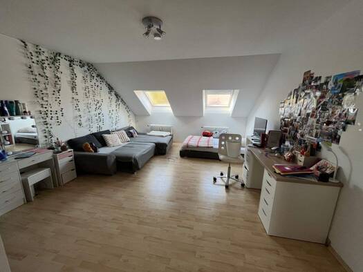 Wohnung zur Miete 1.240 € 4 Zimmer 117,8 m² 3. Geschoss Hauptstraße Feucht 90537