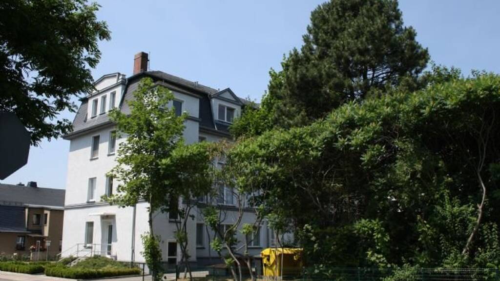 Wohnanlage zum Kauf provisionsfrei als Kapitalanlage geeignet 47.300 € 2,5 Zimmer 49,6 m² 3.749 m² Grundstück Burgstädt 09217