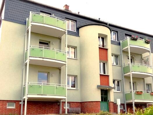 Wohnung zur Miete 325 € 3 Zimmer 60,1 m² 1. Geschoss frei ab sofort R.-Schumann-Str. 35 Oelsnitz Oelsnitz/Erzgebirge 09376