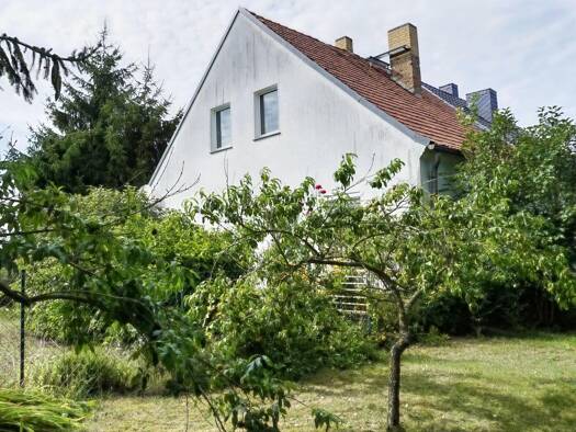 Doppelhaushälfte zum Kauf 79.000 € 4 Zimmer 95 m² 876 m² Grundstück Tantow Tantow 16307