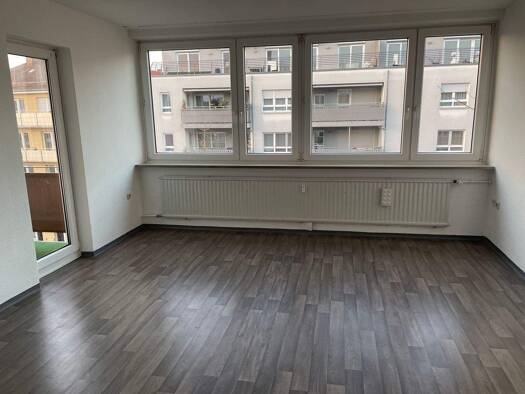 Wohnung zur Miete 435 € 1 Zimmer 30,9 m² 4. Geschoss frei ab sofort Ludwig-Feuerbach-Straße Rennweg Nürnberg 90489