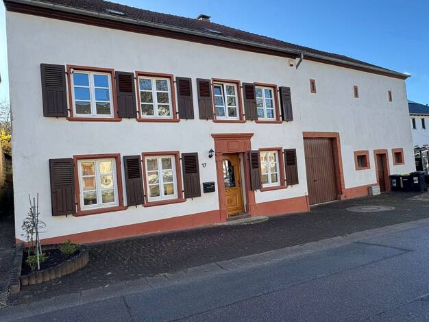 Haus zum Kauf 699.000 € 8 Zimmer 235 m² 1.203 m² Grundstück Nikolausstraße 17 Wochern Perl 66706