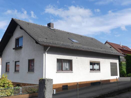 Einfamilienhaus zum Kauf 295.000 € 7 Zimmer 170 m² 521 m² Grundstück frei ab sofort Beerfelden Oberzent 64760