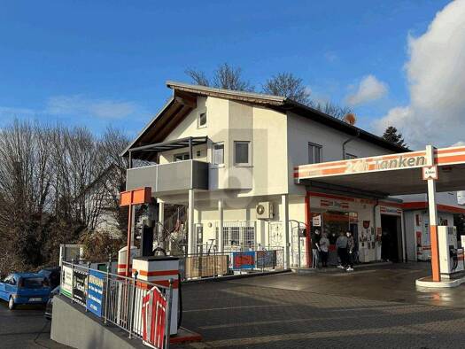 Gewerbeobjekt zum Kauf als Kapitalanlage geeignet 3.500.000 € 5 Zimmer 280 m² 1.115 m² Grundstück Kenzingen 79341