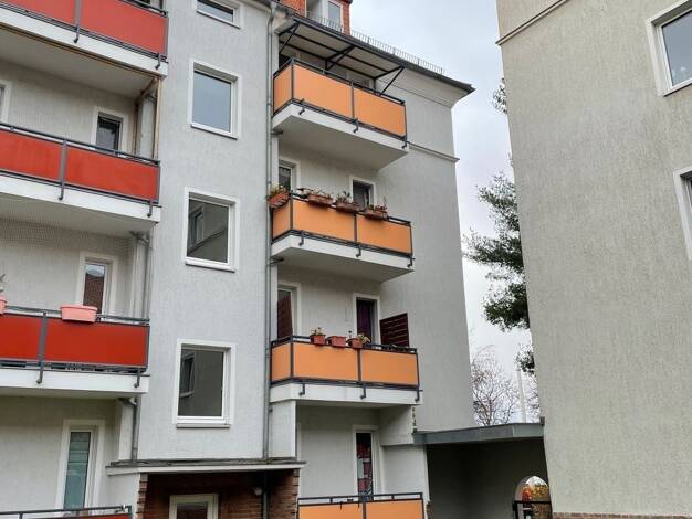 Wohnung zur Miete 375 € 3 Zimmer 62,5 m² 3. Geschoss Berliner Str. 58 Innenstadt Gera 07545