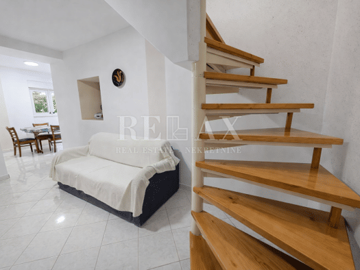 Reihenmittelhaus zum Kauf 250.000 € 5 Zimmer Senj 53270