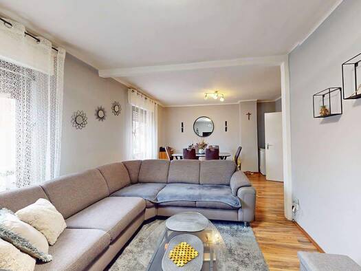 Haus zum Kauf 699.900 € 18 Zimmer 467,6 m² 724 m² Grundstück Oidtweiler Baesweiler 52499