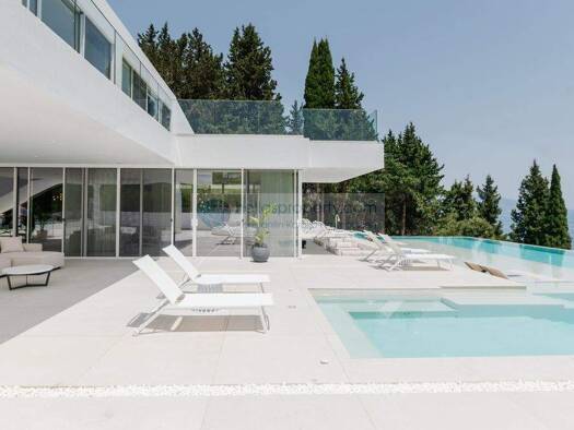 Villa zum Kauf - Erstbezug 5.500.000 € 9 Zimmer 505 m² 6.000 m² Grundstück Korfu 49100